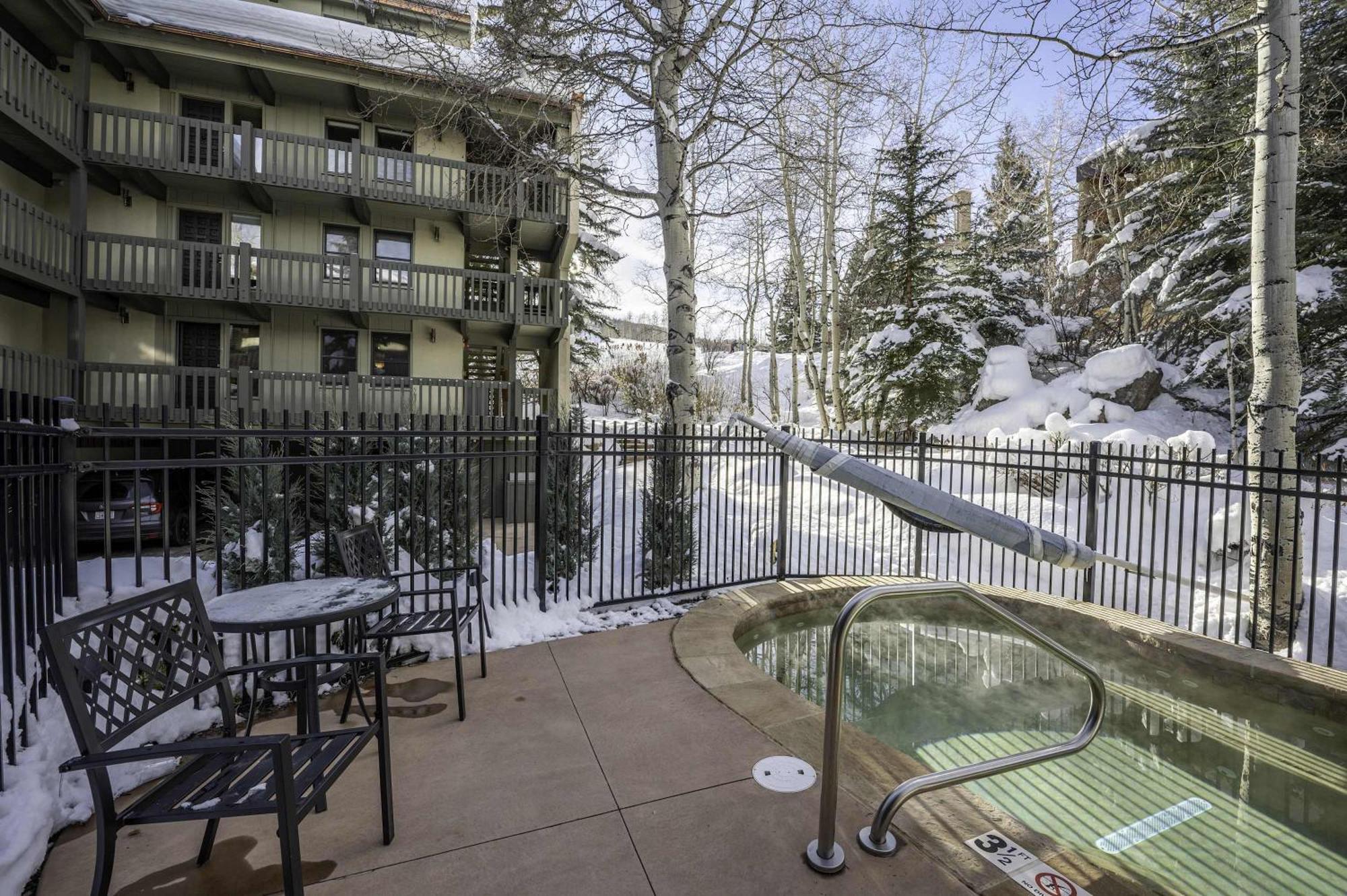 Renovated 2 Bedroom Condo W Hot Tub -Mountain Views! Snowmass Village Exterior photo