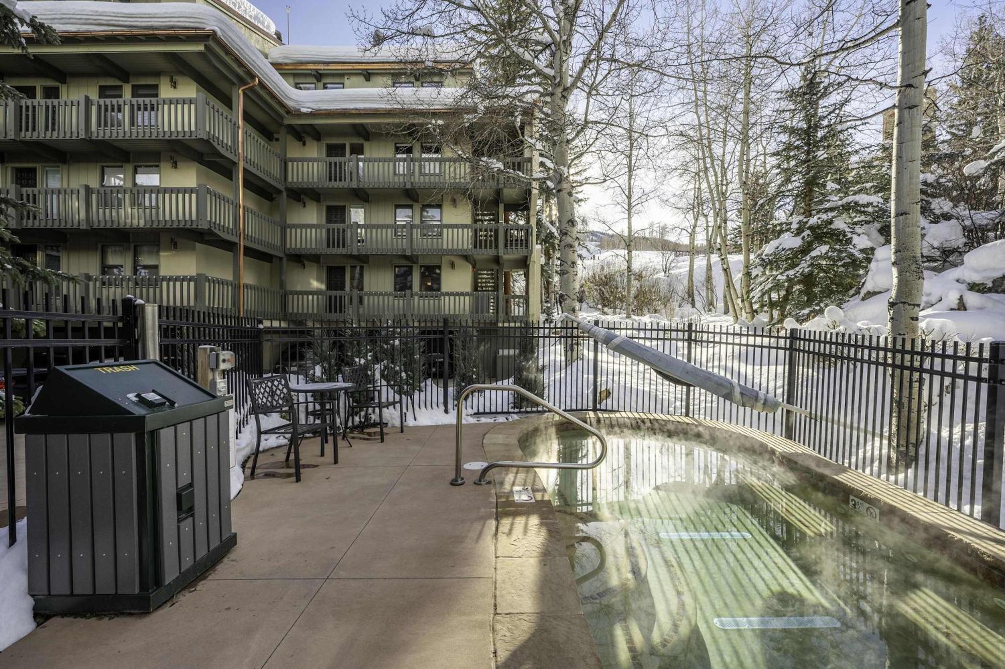 Renovated 2 Bedroom Condo W Hot Tub -Mountain Views! Snowmass Village Exterior photo
